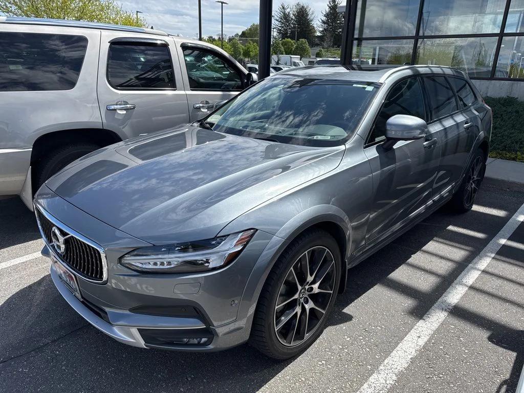 volvo v90 cross country 2018 YV4A22NL4J1020712 image volvo v90 cross country 2018 YV4A22NL4J1020712 image